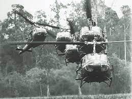 helicopters of the vietnam war