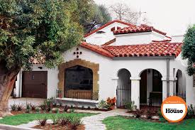 Spanish Colonial Home Mission Revival