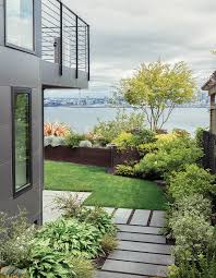 A Stunning Modern Landscape Design For