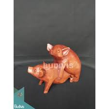 Animal Wood Carved Pig Making Love