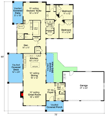 Modern U Shaped House Plan With Den And