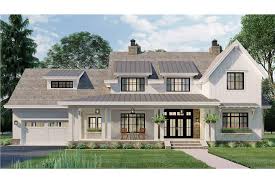 Modern Farmhouse Home Plan 4 Bedrms