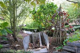 Trellises Tuteurs And Obelisks