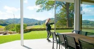 The Best Retractable Screen Installers