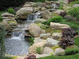 Waterfall And Garden Pond Classique