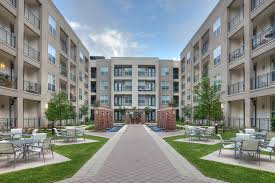 Uptown Dallas Apartments Icon At Ross