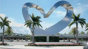 Heart In The Park Sculpture In Tradition
