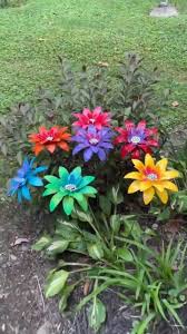 Creative Metal Garden Edging Ideas For