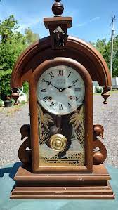 Wind Up 31 Day Chime Clock With Key