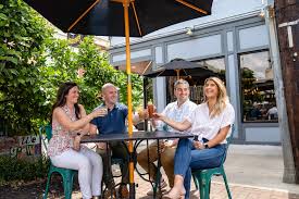 Eat Outside In Northern Cky