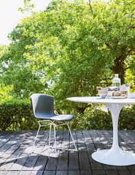 Saarinen Dining Table Outdoor Couch