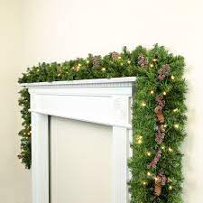 Prelit Pine And Berry Garland