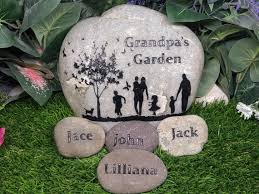 7in Grandmas Garden Rock 3in Name