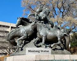 Mustang Statue Galf Austin