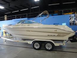Quest Watersports 1995 Sea Ray 220
