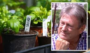 Gardening Alan Titchmarsh Shares Key