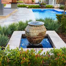 Beehive Urn Wg Outdoor Life