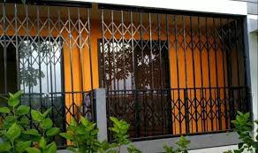Black Collapsible Gates For Balcony