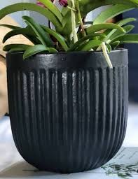 Gardenlite Corrugated Cylinder Black Xs