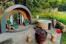 Luxurious Yorkshire Glamping Pods Voted