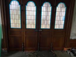 Quadruple Oak Door With Stained Glass