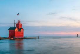 16 Of Our Favorite Michigan Lighthouses