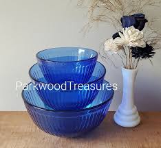 Vintage Pyrex Nesting Bowls Cobalt Blue