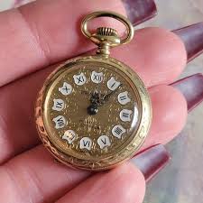 Vintage Temlex Trading Co Princeton Gold Tone Fl Functional Wind Up Pocket Watch 17 Jewels Made In France