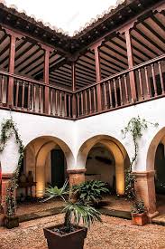 The Spanishstyle House Courtyard In