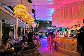 Popular Tiki Bars