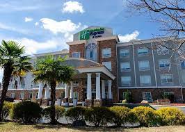 Holiday Inn Express Hotel Suites