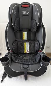 Graco Car Seat With 2 Retractable Cup