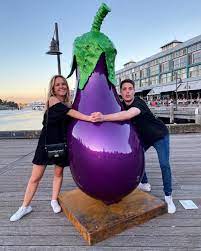 how much money lazarbeam makes on