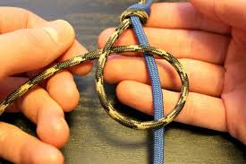 How To Make A Paracord Lanyard 3