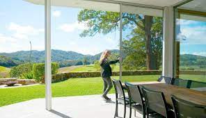 The Best Retractable Screen Installers