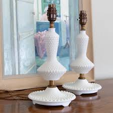 White Milk Glass Table Lamps As1150a096