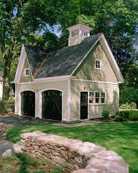 Victorian Carriage House Traditional