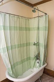 Claw Foot Tub With Curtain Surround