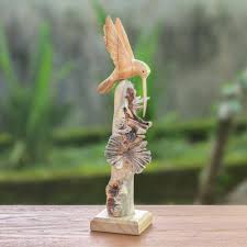 Hand Carved Flying Hummingbird Jempinis