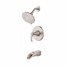 Pfister Brea Single Handle 3 Spray Tub