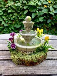 Miniature Garden Fountain Dollhouse