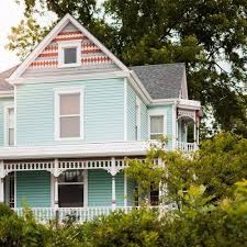15 Tips For Living In An Old House