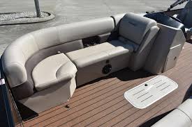 2023 Bentley Pontoons 223 Legacy Cruise