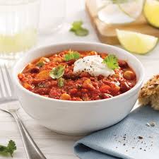 Chili A La Dinde A La Mijoteuse Les Recettes De Caty Recipe Food And Drink Food Lunch