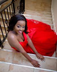(sanaipei) we ni nani, unampigia simu kama nani eeh ata utoe vya ndani atarudi hapa kwangu tu nyumbani eeh (nadia) anapenda vidogodogo mwenzako anavimumunya mwanamke unapenda zogo Download Mp3 Nadia Mukami Call Me Baby Ft B Classic 006 Citimuzik