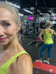 60대 여자보디빌더