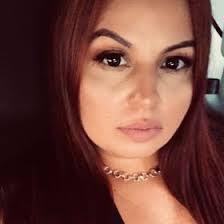 Leslie Cintron's Instagram, Twitter & Facebook