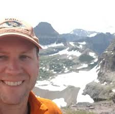 How to prevent water spillage from a hydro blade bottle while biking?