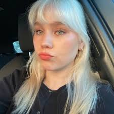 Claire Shields (claireshieldss@)