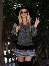 Warm Outfit Inspiration For Cold Music Festivals The Blonde Abroad Trendy Festival Outfits Warm Outfits Outfit Inspirations